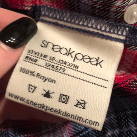 NWT SNEAK PEEK flannel - Picture 6 of 6